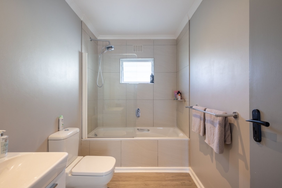 5 Bedroom Property for Sale in Upper Robberg Western Cape